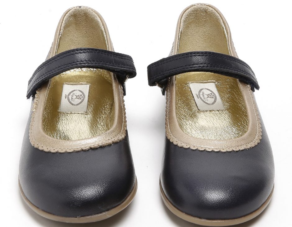 velcro strap shoe | Papouelli